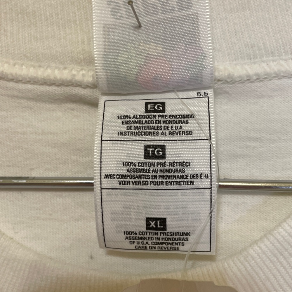 Vintage MARSHALL FIELD’S T-Shirt - Picture 5 of 8